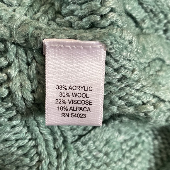 Banana Republic wool alpaca blend knit sweater small Beautiful green color‎ - Picture 3 of 8